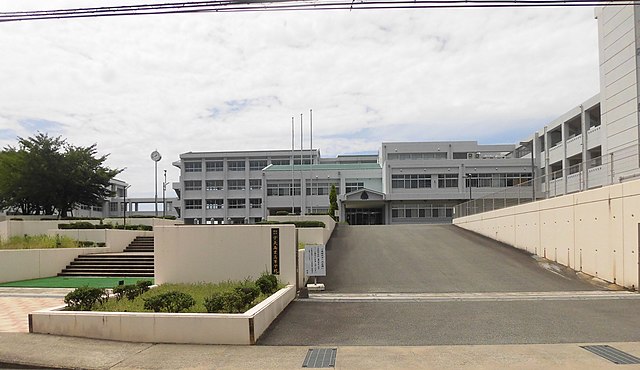 福岡県立宇美商業高等学校